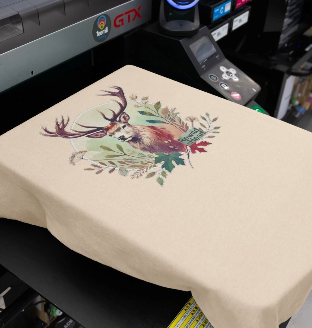 Red Deer Stag Spirit Women's Relaxed-Fit T-Shirt