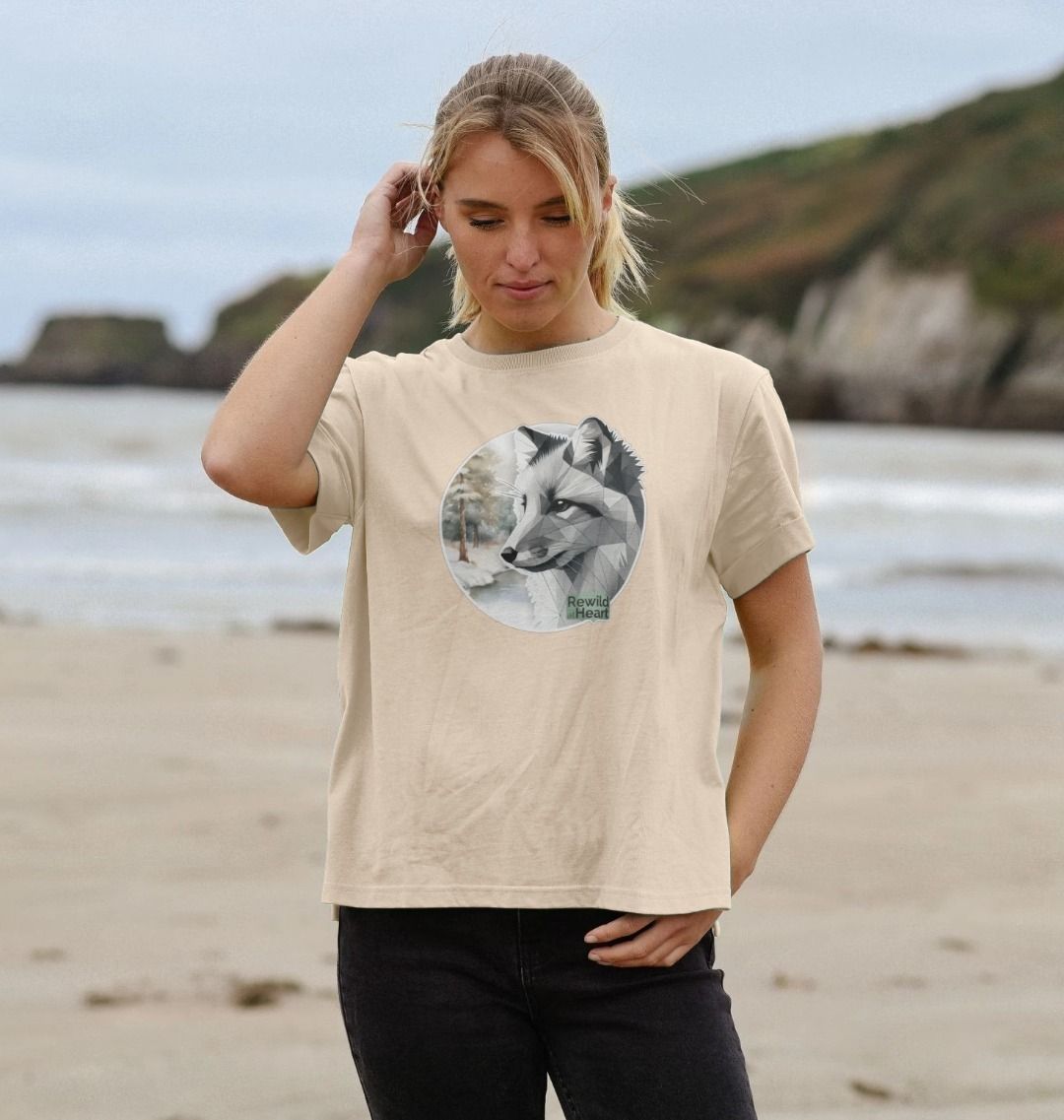 Silent Arctic Fox Women's Relaxed-Fit T-Shirt