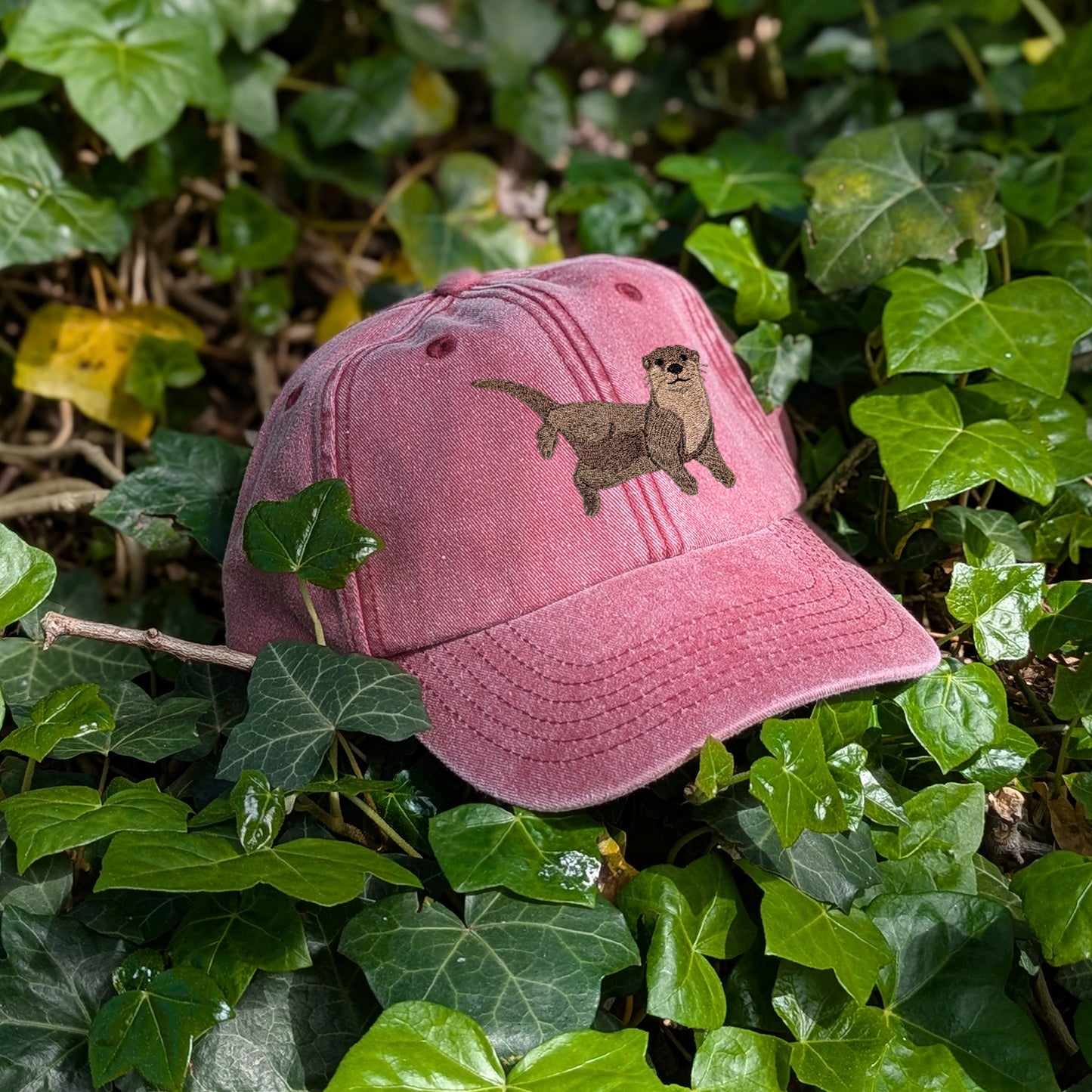 Otter Embroidered Baseball Cap