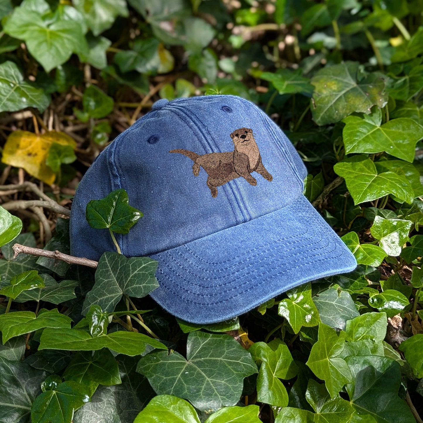 Otter Embroidered Baseball Cap