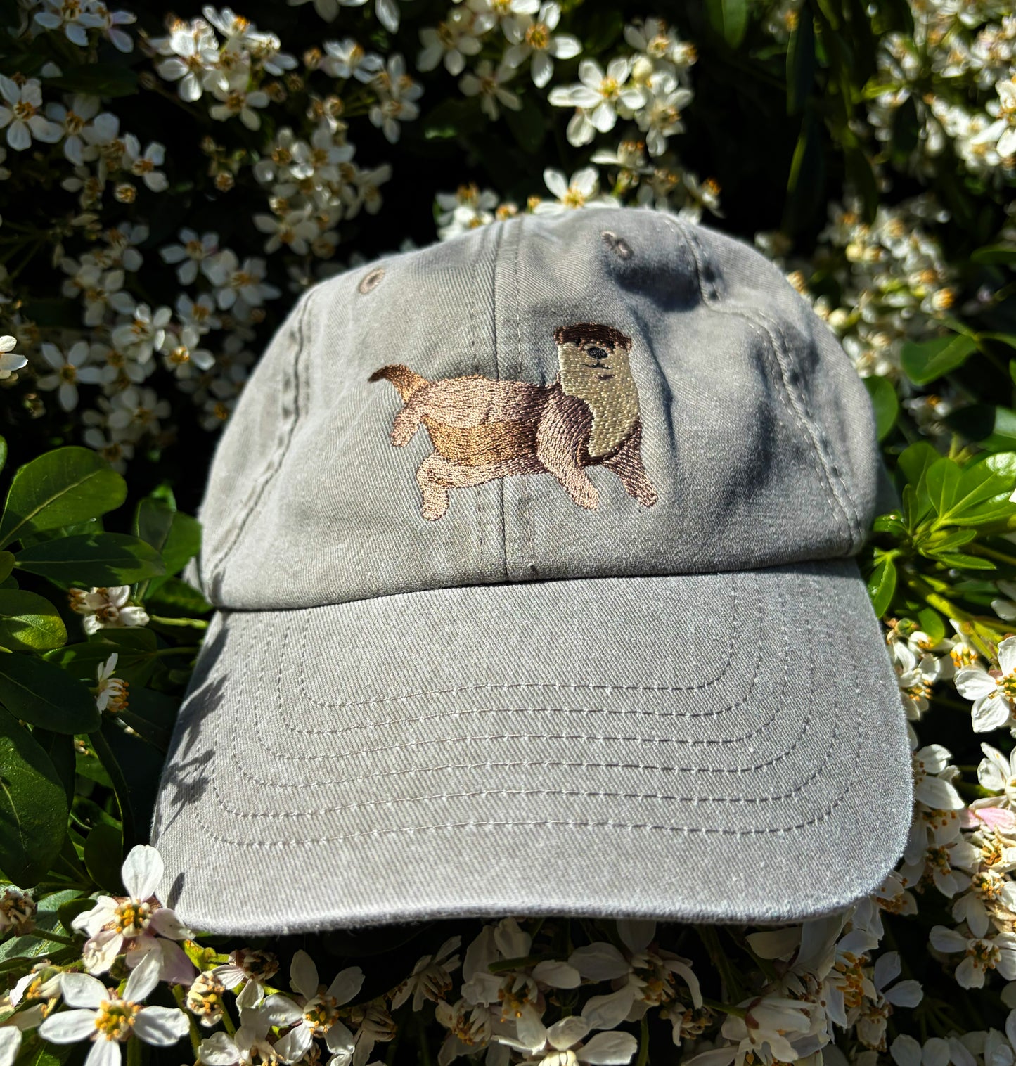 Otter Embroidered Baseball Cap